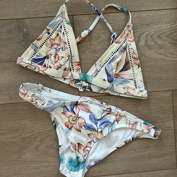 Rhythm Bikini set! - Picture 1 of 4